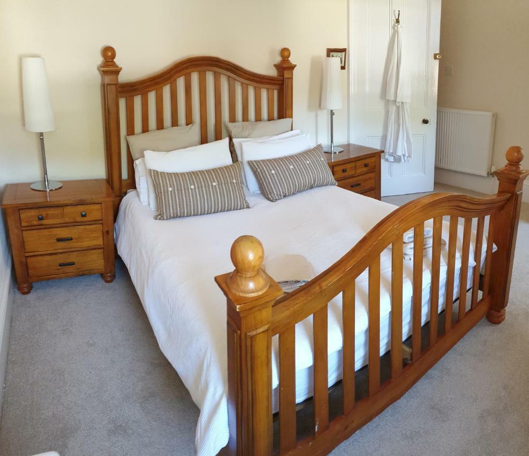 The Old Rectory 4* Largs